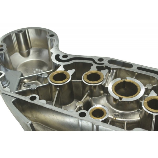 Tampa Motor Direito C/ Avaria Harley Xl 1200c 11-13 Original