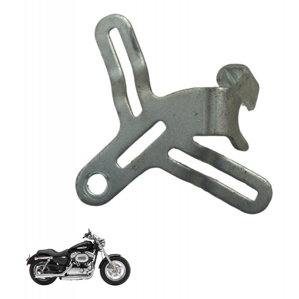 Suporte Trava Bico Injeção Harley Xl 1200c 11-13 Original