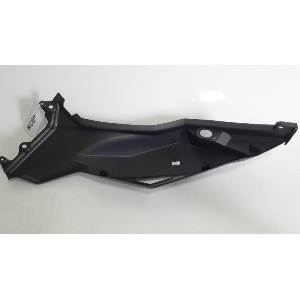Carenagem Lateral Rabeta L/d Versys 300 2017 Original (493)