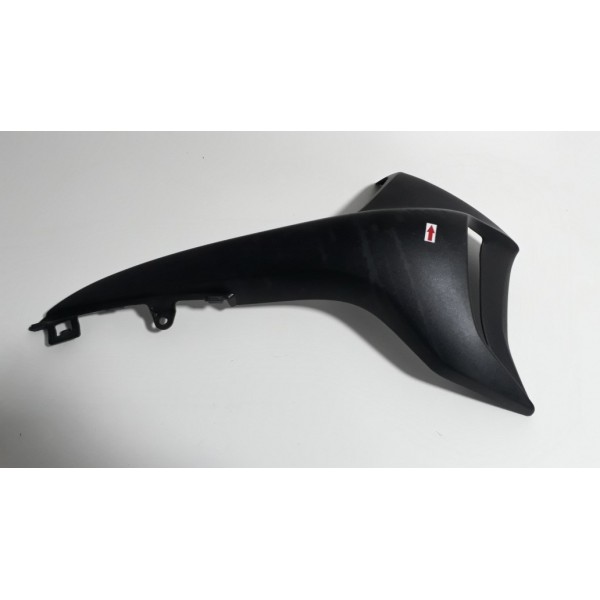 Carenagem Aba Tanque Dir Honda Cb 300 2012 Detalhe (14411)