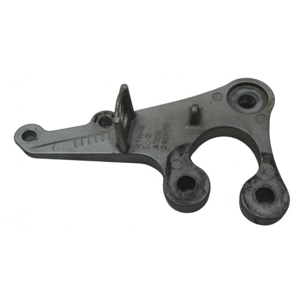 Suporte Pedaleira Diant Direita Suzuki Gsx-r Srad 1000 11-16 Prateado