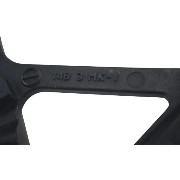 Suporte Pedaleira Dianteira Direita Yamaha Yzf R1 09-15 Orig Preto