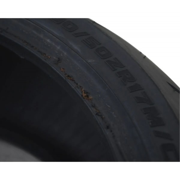 Pneu Bridgestone Battlax 190/50 Zr17 M/c (73w) C/ Avaria