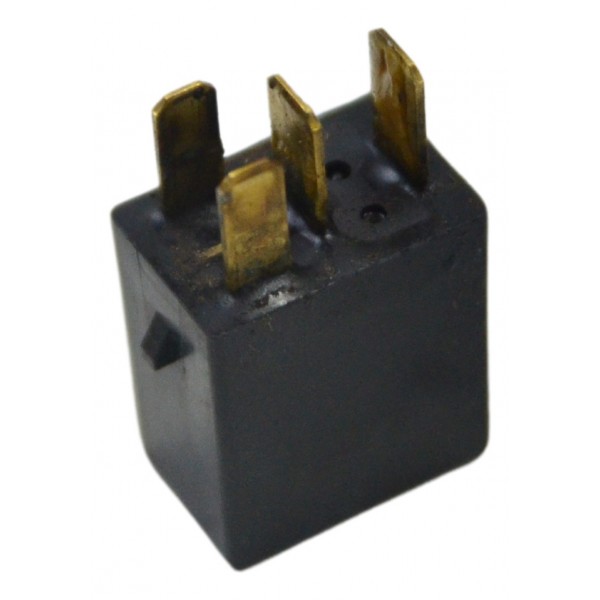 Rele Auxiliar Triumph Daytona 675r 13-16 Original 220v