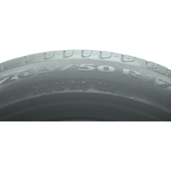 Pneu Pirelli 205/50-17 A1