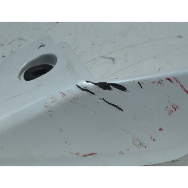 Carenagem Rabeta Direita C/ Detalhes Yamaha Mt 09 20-24 Orig Branco